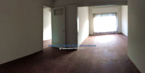Venta Excelente Esquina Locales Comerciales Y Casa. Centro