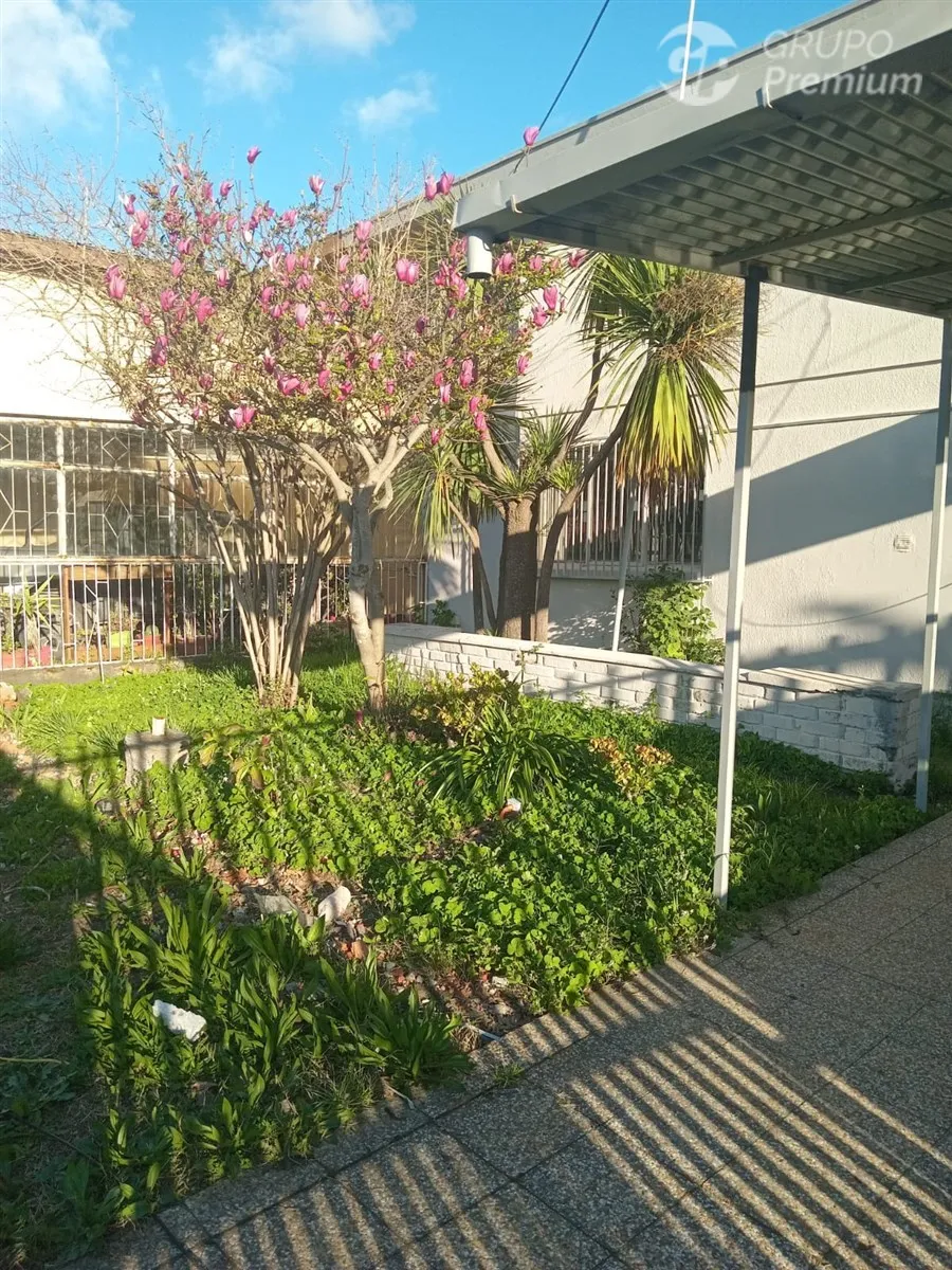 Imagen 1 de 17 de Casa En Venta De 5 Dorm. En Villa San Pedro De La Paz