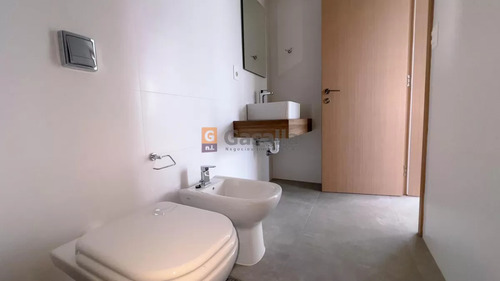 Apartamento En Piriápolis - Zona Centro Ref. 6112
