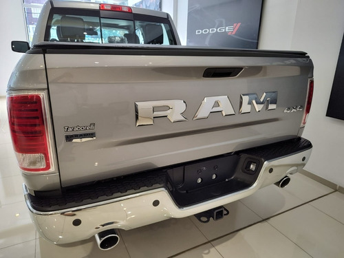 Imagen 9 de 16 de Ram 1500 Laramie 5.7l Automatica At8 4x4 $