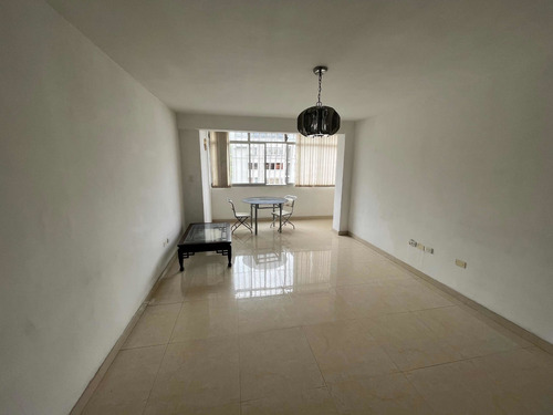 Imagen 12 de 22 de Apartamento Recien Remodelado De 3 Habitaciones Y 2 Baños
