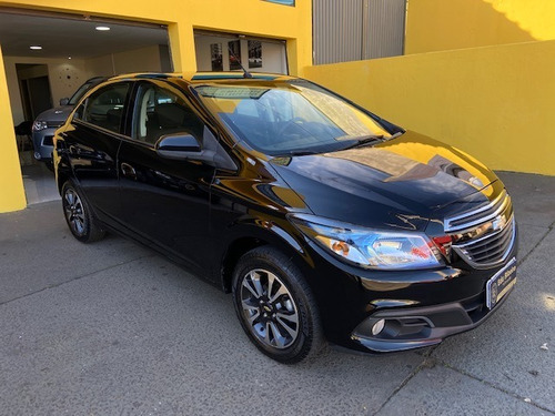 Imagem 3 de 10 de Chevrolet Onix Hatch 1.4 4p Flex Ltz