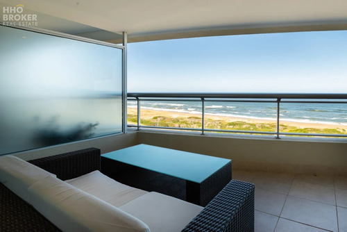 Torrelobos, Punta Del Este, Apartamento En Alquiler Frente Al Mar.