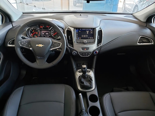 Nuevo Chevrolet Cruze Ii 1.4 Sedan Lt Eq P01