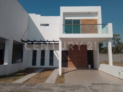 Casa Nueva En Venta, Las Joyas, Carr. Villahermosa A Nacajuca, Tabasco