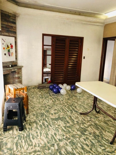 Imagen 6 de 20 de Casa En Venta De 4 Ambientes Con Cochera En Lanús Este