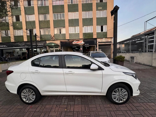 Fiat Cronos 1.3 Drive Flex Aut. 4P