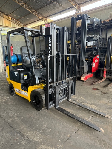 Empilhadeira Komatsu Fg18 Triplex Com Deslocador 1.8 Ton