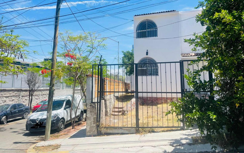 Venta De Casa En Esquina En El Fortín