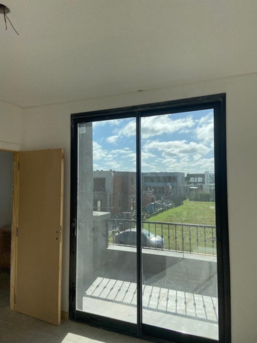 Imagen 12 de 13 de Casa Con Piscina En Venta Ubicado En Puertos
