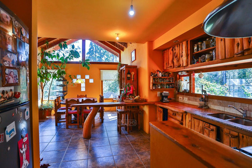 Casa En Venta Ubicado En Lago Gutiérrez, Bariloche, Patagonia