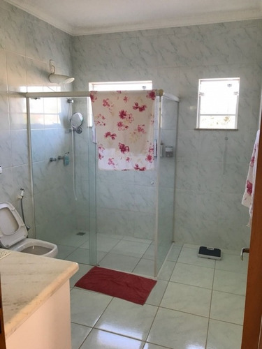Imagem 17 de 21 de Casa Em Assis, Com 03 Dormitórios Sendo 01 Suíte Master. - 1205