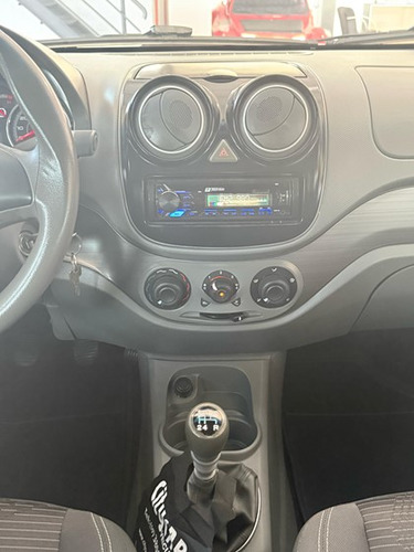 Fiat Palio 1.4 MPI ATTRACTIVE 8V FLEX 4P MANUAL