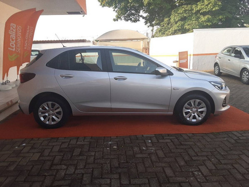 Imagem 8 de 9 de Chevrolet Onix 1.0 Flex Lt Manual