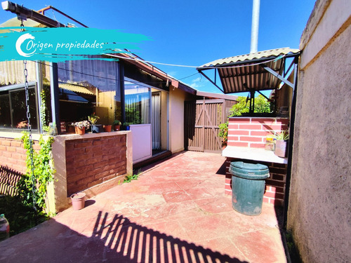 Casa A Cuadras Parque El Canelo, Barrio Turístico Algarrobo