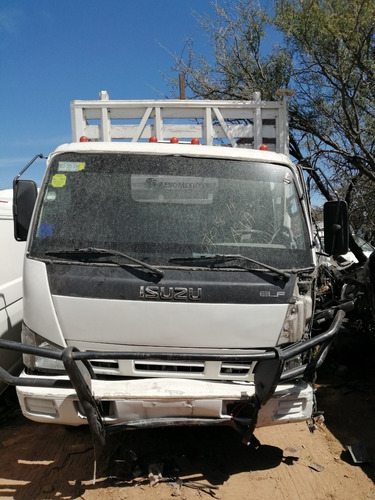 Imagen 2 de 8 de Desarmo Isuzu 450 Año 2012 Solo Por Partes