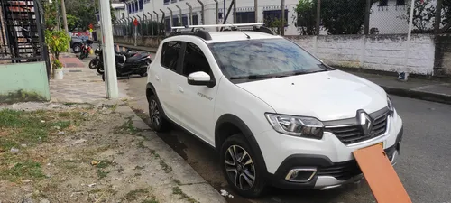Renault Stepway 1.6 Intense Automática
