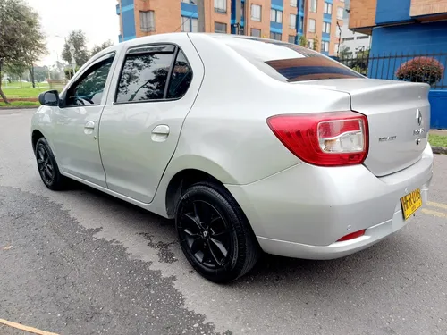 Renault Logan 1.6 Expression / Life +