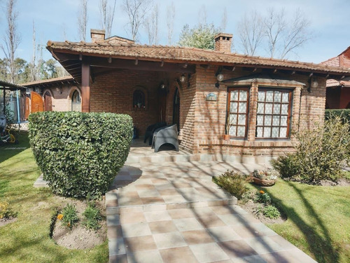 Casa A La Venta En Las Lajas