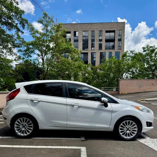 Ford Fiesta 1.6 Hatchback Titanium