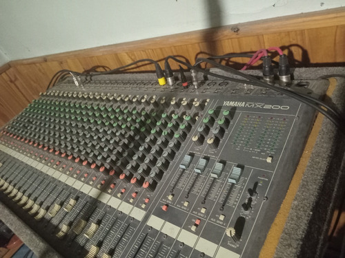 Dos Bafles Doble De 15  Más Mixer Yamaha De 24 Canales