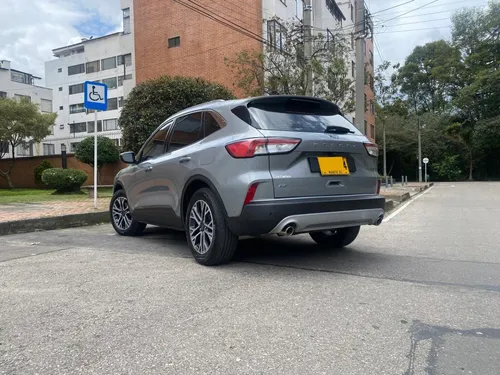 Ford Escape 2.0 Titanium