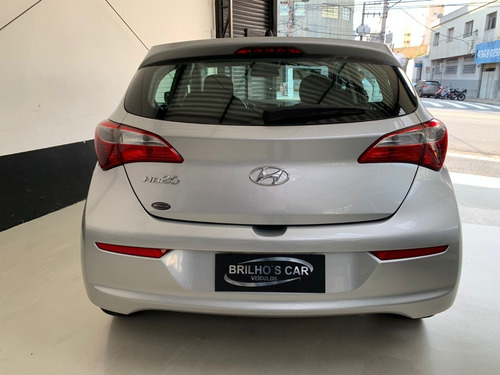 Imagem 5 de 10 de Hyundai Hb20 1.0 Confort 2017