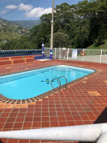 Tu Hogar Ideal, Casa Unifamiliar Remodelada En Unidad Con Piscina, 4 Alcobas Y Parqueadero 120m. Excelente Precio.