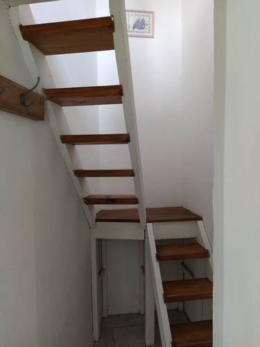 Imagen 10 de 17 de Cabaña Cercana Al Lago; Equipada Para 5 Personas; Con Aire Acondicionado; Cuenta Con Parrilla; Pérgola; Cochera Y Pelopincho En Un Predio Exclusivo Y Cerrado Alquiler Por Dia; Semana; O Mes .