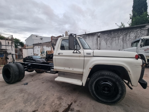 Imagen 5 de 17 de Ford 600