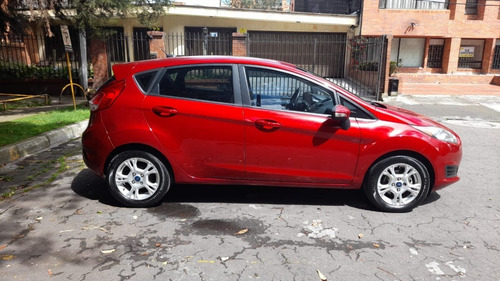 Imagen 4 de 17 de Ford Fiesta 1.6 Titanium 5p