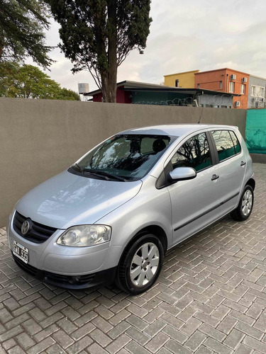 Imagen 2 de 13 de Volkswagen Fox 2008 1.6 Route 5 P