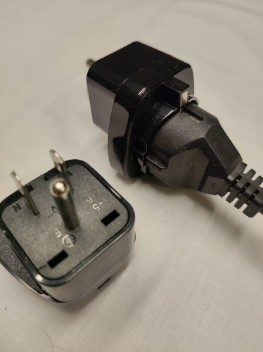 Adaptador Enchufe Americano Pata Plana Shuko 220volt