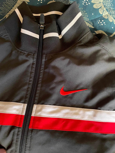 Campera Nike Original Unisex,talle Xs,está Impecable