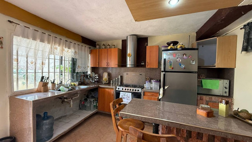 Casa En Venta En Cabudare. Excelente Oportunidad, Tu Asesor De Confianza Lisseth Tua