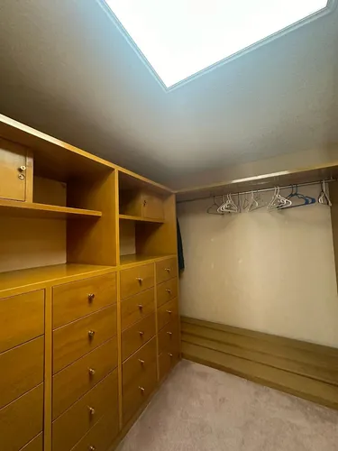 En Venta Lujosa E Iluminada Residencia, Localizada En Circuito Novelistas, Satélite.