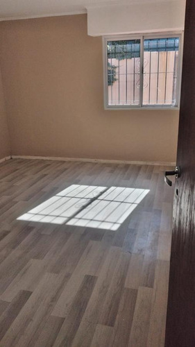 Ph 1 Dormitorio Con Patio- Sin Expensas -calle 131 E/50 Y 52- Zona Hospital Italiano-la Plata