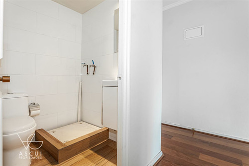 Departamento En Venta De 2 Dorm. En Las Condes