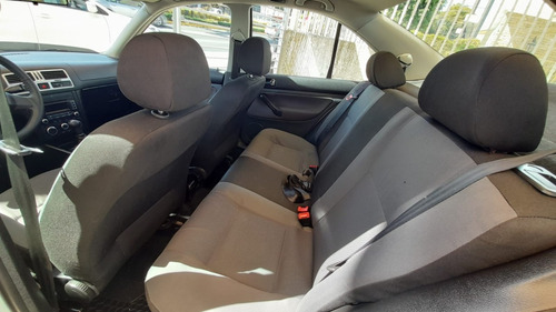 Imagen 6 de 15 de Volkswagen Jetta Trendline 2009
