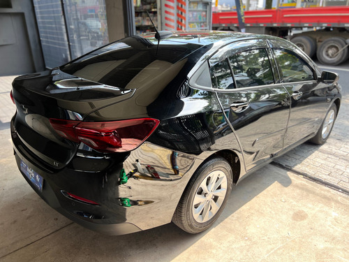 Chevrolet Onix plus 1.0 Lt 4p