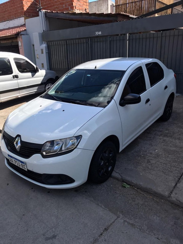 Renault Logan 2 1.6 8v Authentique 2016 Con Gnc Tomo Usado