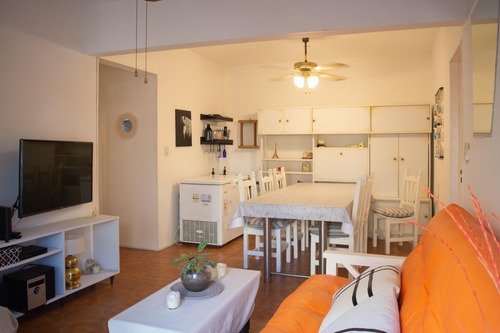 Imagen 4 de 17 de Departamento - Mart.-fleming/panam.
