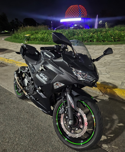 Kawasaki Ninja 400 
