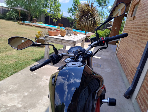 Vendo Mi Benelli 302s, 2022 Bicilíndrica! Excelente Estado.