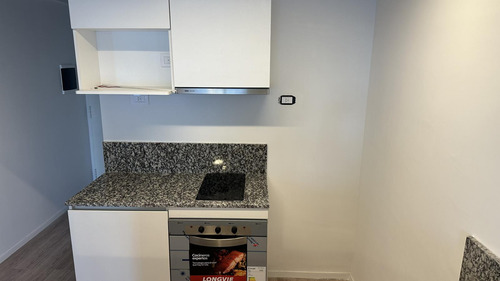 Venta Departamento 2 Ambientes- San Telmo-b Irigoyen 1100-balcon-pozo-apto Blanqueo! Dic 2025