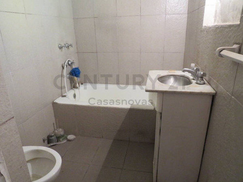 Imagen 13 de 14 de Departamento 2 Amb 3er Piso Por Escalera Inmejorable Ubicacion A Actualizar