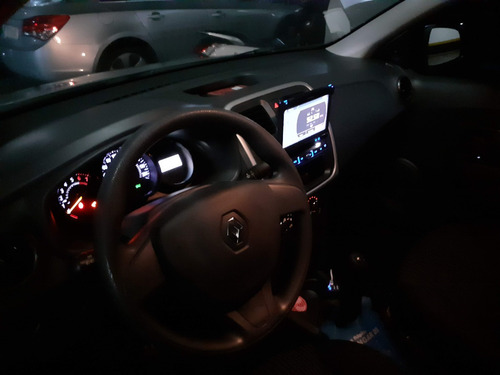 Renault Logan Authentique 1.0 16v (flex) 2017
