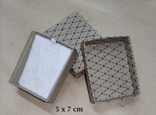 Imagen 8 de 10 de Cajas Y Estuches Para Regalos Bisuteria Fantasia Prendas