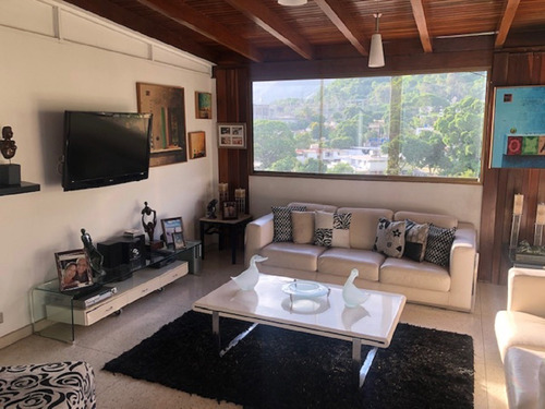 Imagen 3 de 24 de En Venta Espectacular Ph, En La Urb. El Marqués, A Pocos Metros Del Ávila, Con Excelente Vista Desde Todas Las Áreas, Iluminado, Fresco, Clima De Montaña, Espacioso Y Remodelado.