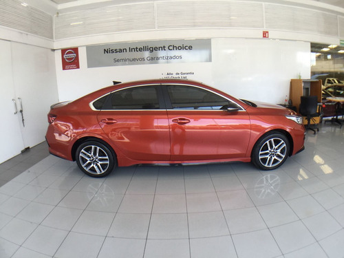 Imagen 9 de 15 de Kia Forte 4 Puertas